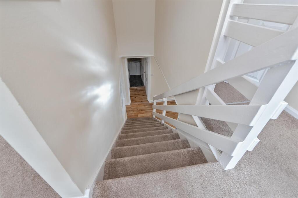 Additional image 26 of Cell Barnes Lane, St. Albans