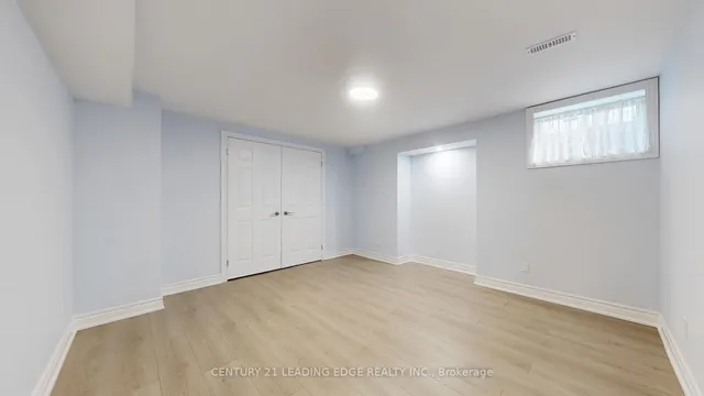 Additional image 31 of 10 VIVALDI Cres