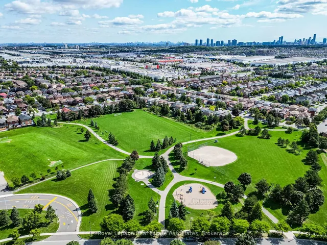 Additional image 27 of 6033 Duford Dr