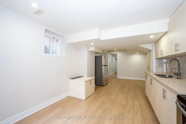 Additional image 37 of 100 Crown Victoria Dr