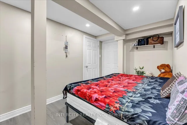 Additional image 28 of 6 Hedley Crt