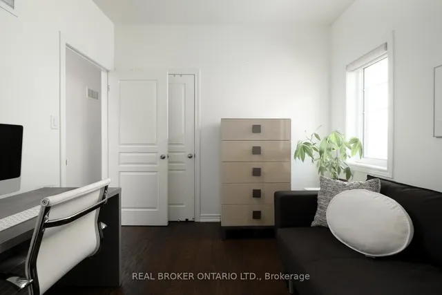 Additional image 21 of 40 Divinity Circ