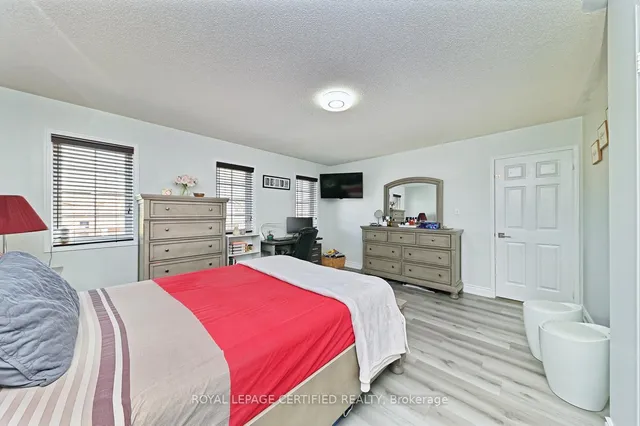 Additional image 18 of 28 Abbotsbury Dr