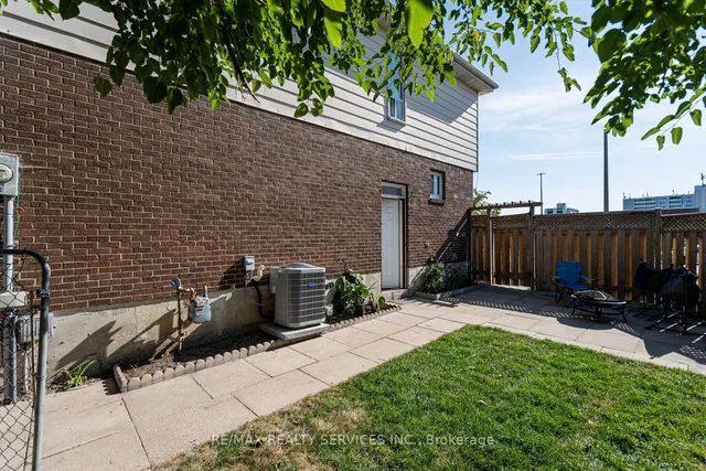 Additional image 38 of 172 Hansen Rd