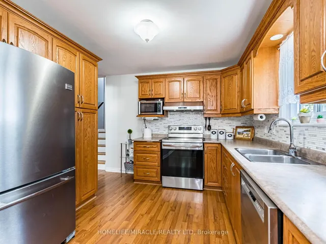 Additional image 15 of 64 Geneva Cres