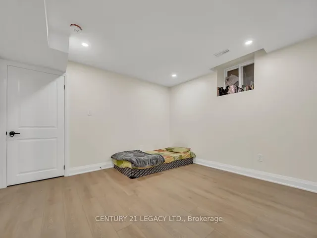 Additional image 42 of 23 Duxbury Rd