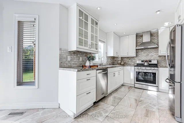 Additional image 14 of 10 St Mark Pl