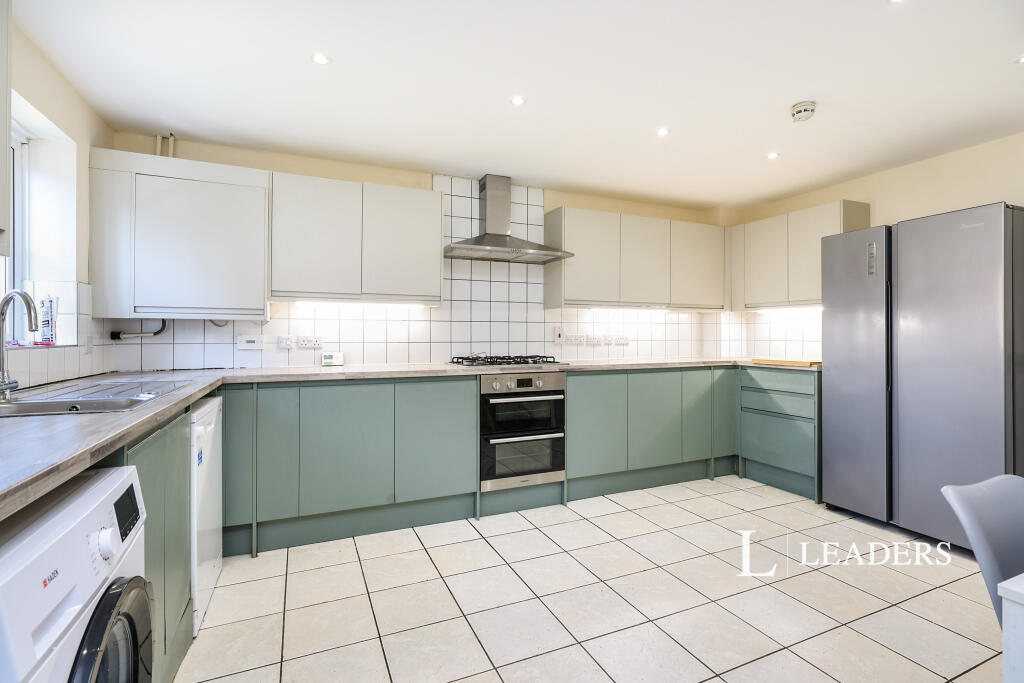 Additional image 6 of Chipmunk Chase