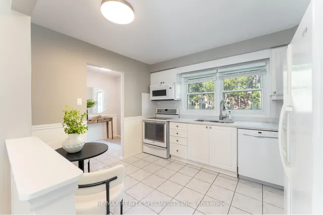 Additional image 10 of 2252 Upper Middle Rd Unit 6