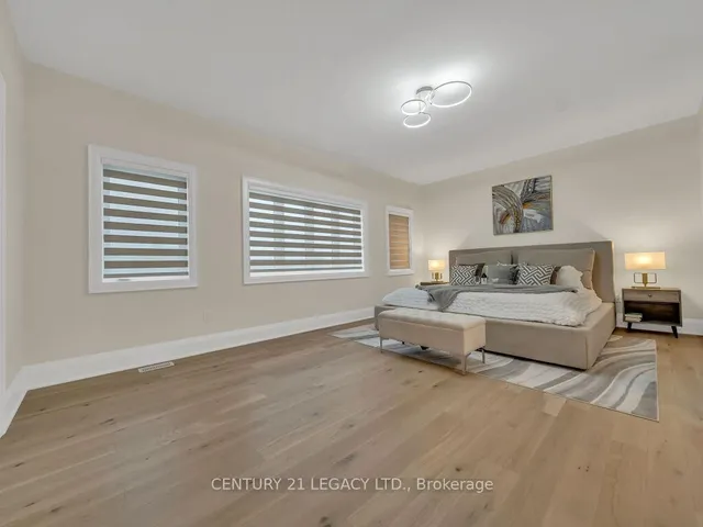 Additional image 33 of 23 Duxbury Rd