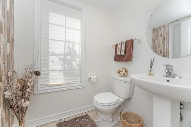 Additional image 12 of 2 Shiraz Dr Unit 114