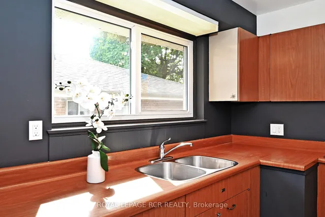 Additional image 17 of 16 Cathedral Rd