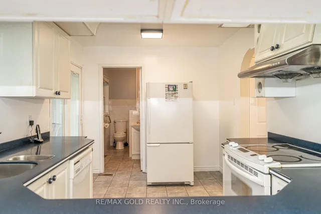 Additional image 11 of 12 Lorraine Cres