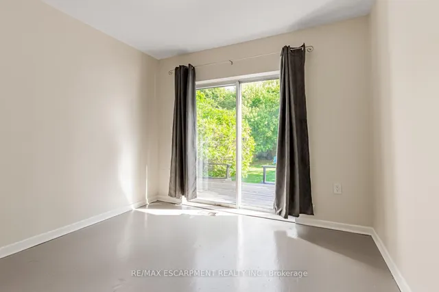 Additional image 20 of 19 Stock Ave