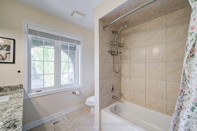 Additional image 16 of 1388 Pinery Cres