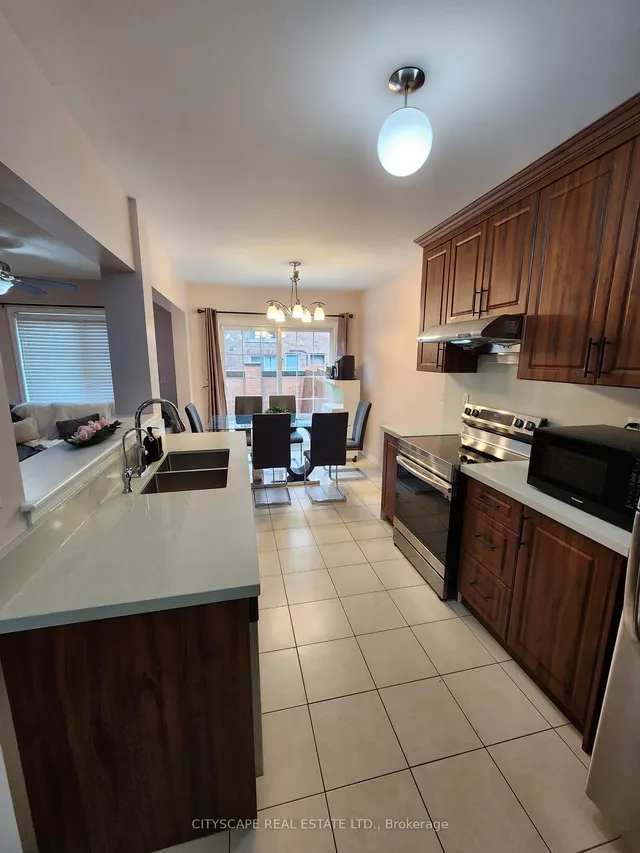 Additional image 34 of 94 Unionville Cres