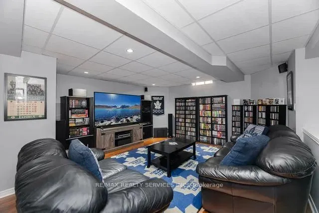 Additional image 43 of 8 Barnes Crt