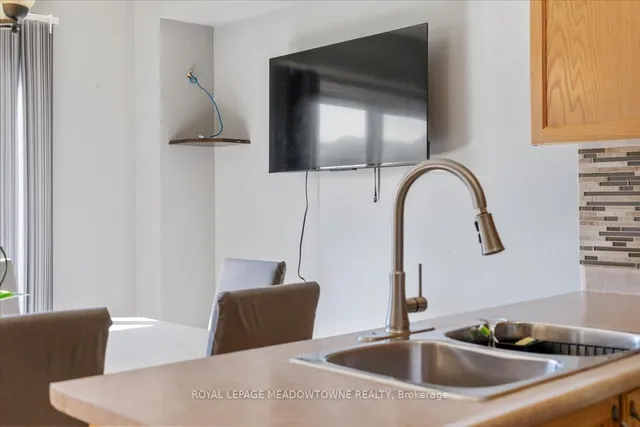 Additional image 12 of 13 Albright Rd