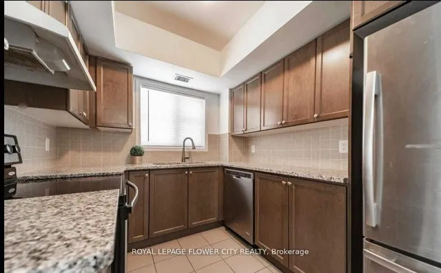 Additional image 10 of 70 Baycliffe Cres Unit 303