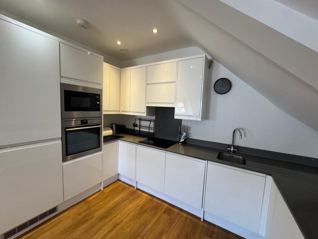 Additional image 8 of Roe Green Lane, Hatfield, AL10