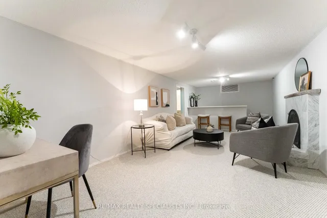 Additional image 36 of 2252 Upper Middle Rd Unit 6