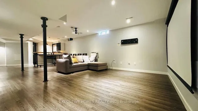 Additional image 18 of 49 Westfield Tr