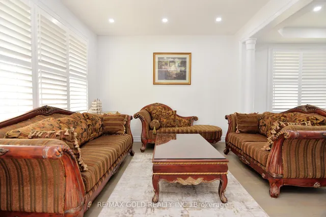 Additional image 10 of 1 Blaketon Crt