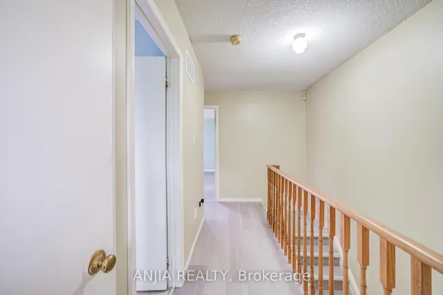 Additional image 13 of 550 Bluesky Cres
