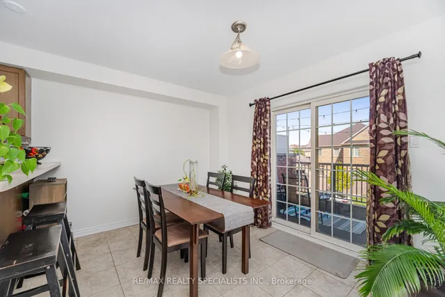 Additional image 19 of 2 Shiraz Dr Unit 114