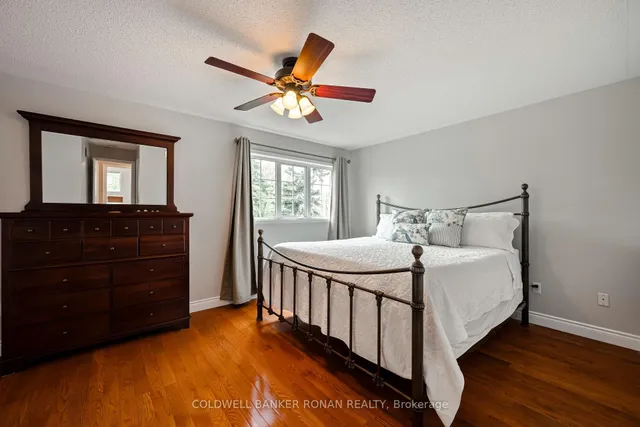 Additional image 33 of 44 Baccarat Cres