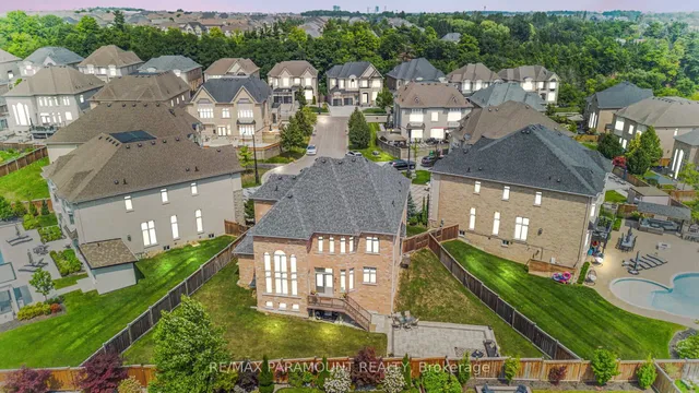 Additional image 47 of 8 Accolade Crt