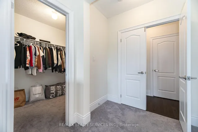 Additional image 33 of 38 Foxsparrow Rd