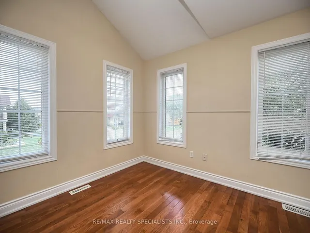 Additional image 31 of 138 Southlake Blvd