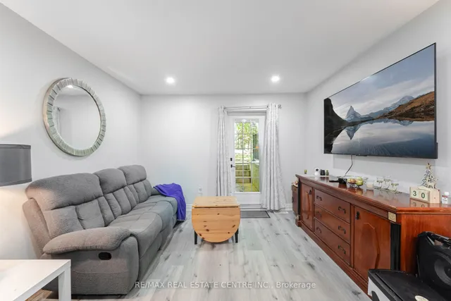 Additional image 36 of 34 windermere Crt