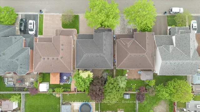 Additional image 37 of 28 Redcastle St