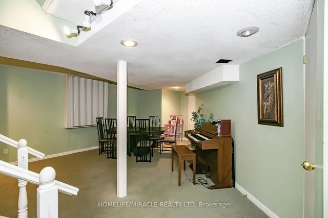 Additional image 44 of 54 Olde Town Rd