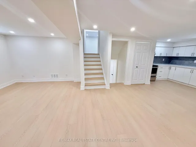 Additional image 31 of 1215 Larny Crt