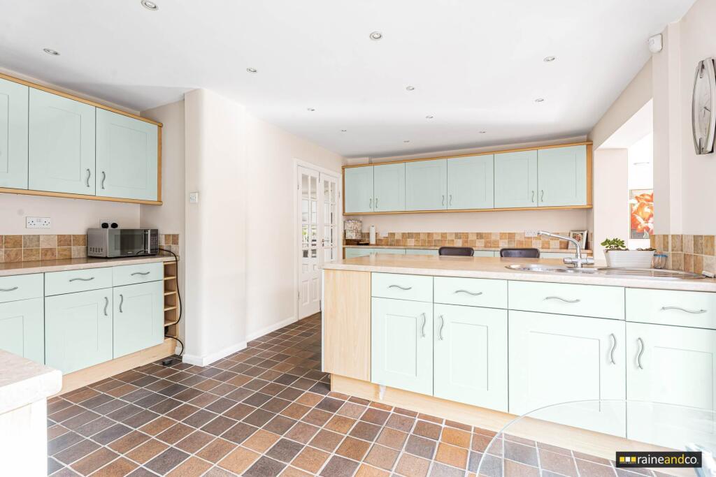 Additional image 31 of Cedar Road, Hatfield