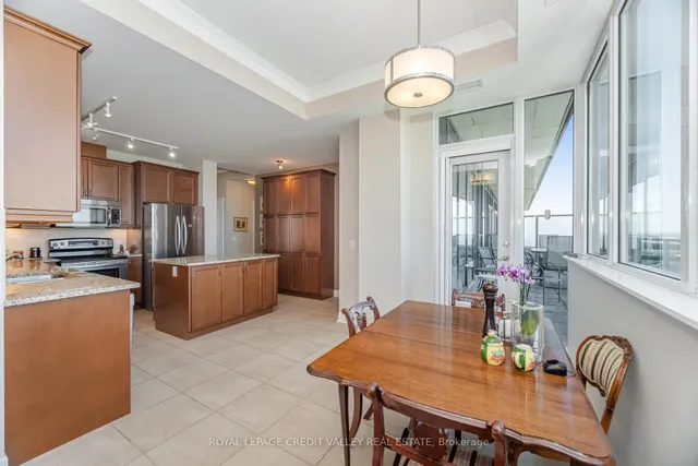 Additional image 12 of 100 John St Unit 2601