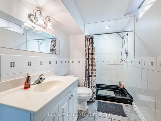 Additional image 47 of 33 Nipissing Cres