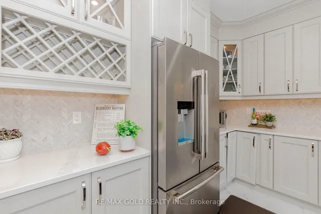 Additional image 20 of 32 Claremount Dr