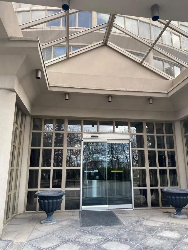 Additional image 2 of 50 Eglinton Ave Unit 207