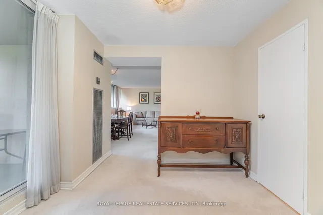 Additional image 18 of 3590 Kaneff Cres Unit 102