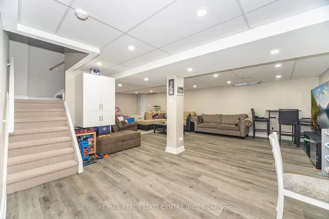 Additional image 30 of 10 Nipissing Cres