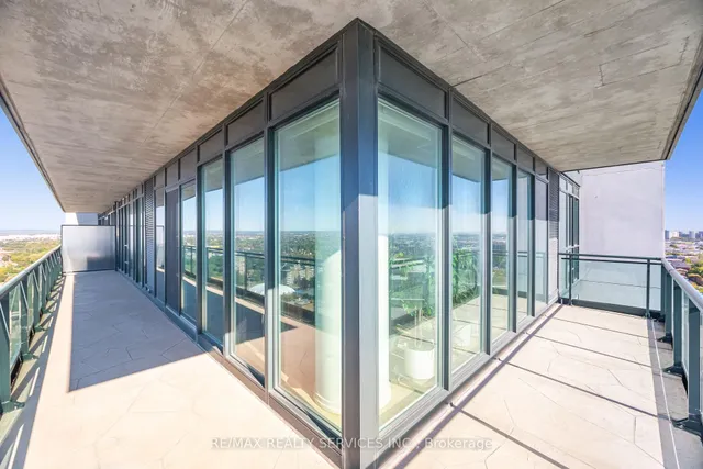 Additional image 19 of 100 John St Unit 2404