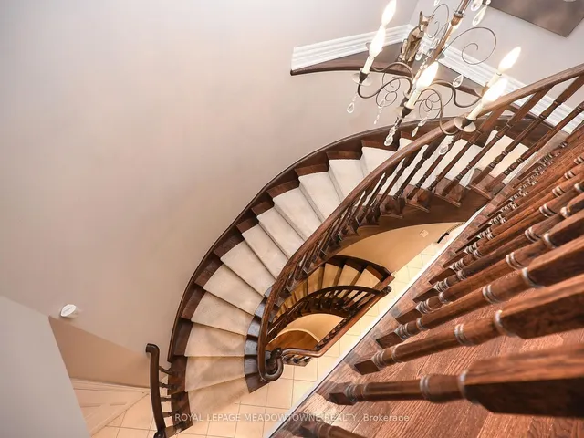 Additional image 25 of 2378 Wasaga Dr