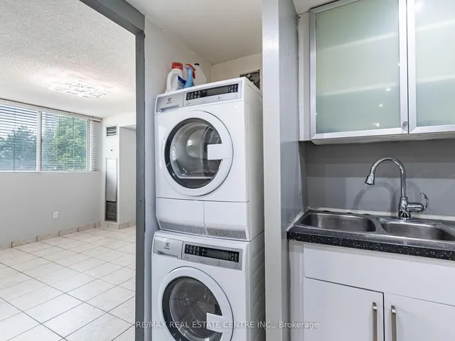 Additional image 25 of 3695 Kaneff Cres Unit 211