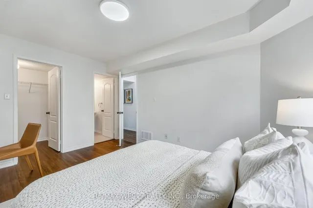 Additional image 17 of 15 Hays Blvd Unit 12