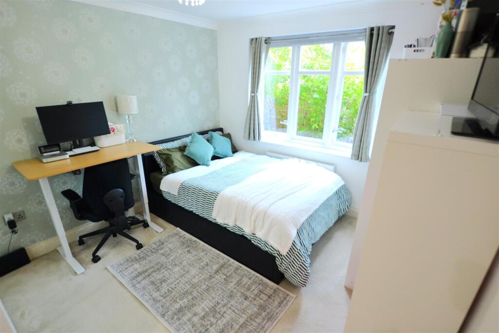 Additional image 8 of Roe Green Lane, Hatfield