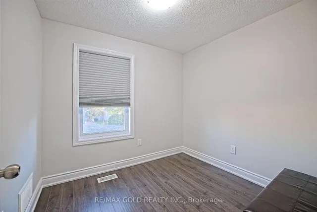 Additional image 15 of 28 Royce Ave